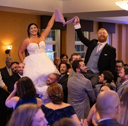 Victoria Mintzer Kohnstam wedding pic.jpg.png